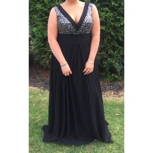 JJs House Black Sequined Formal Dress Size 20